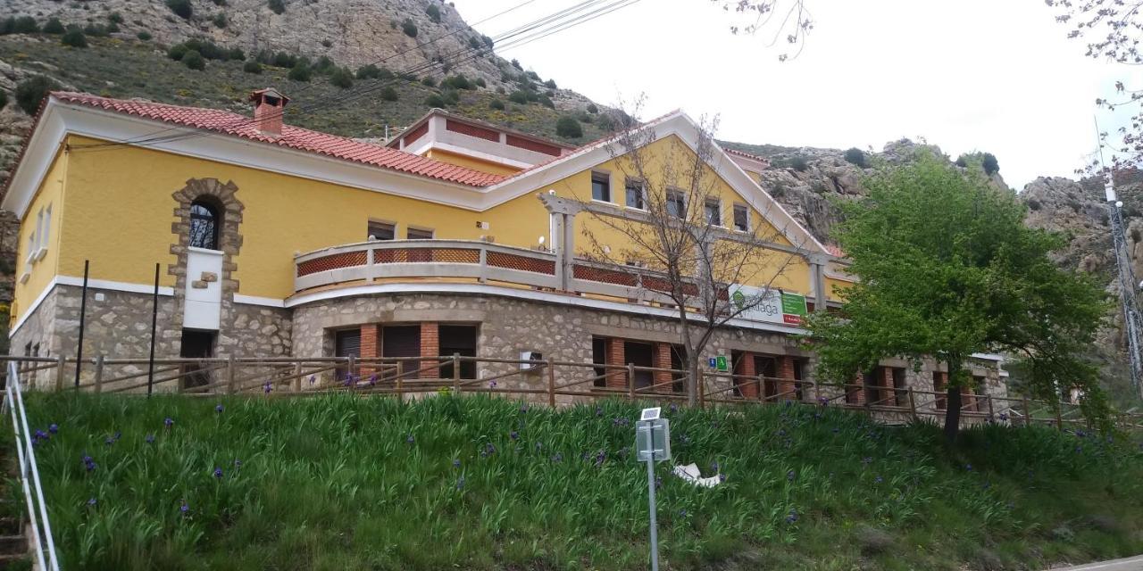 Albergue Santa Barbara Aliaga Eksteriør billede